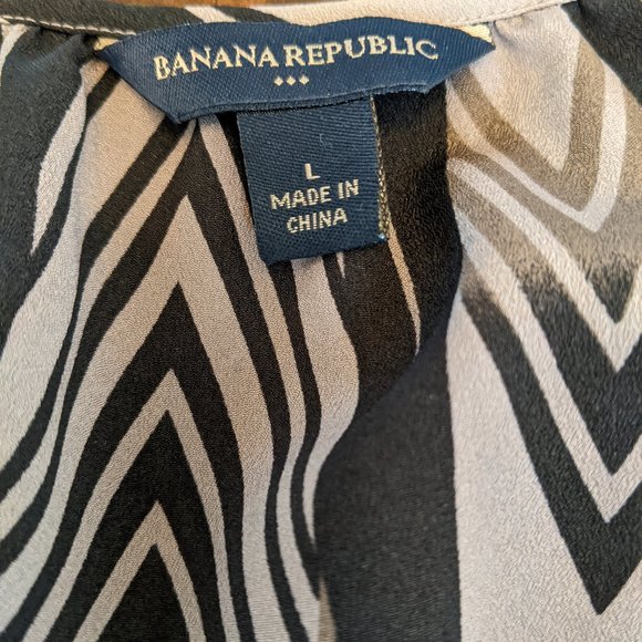 Banana Republic Factory Blouse - Picture 6 of 9